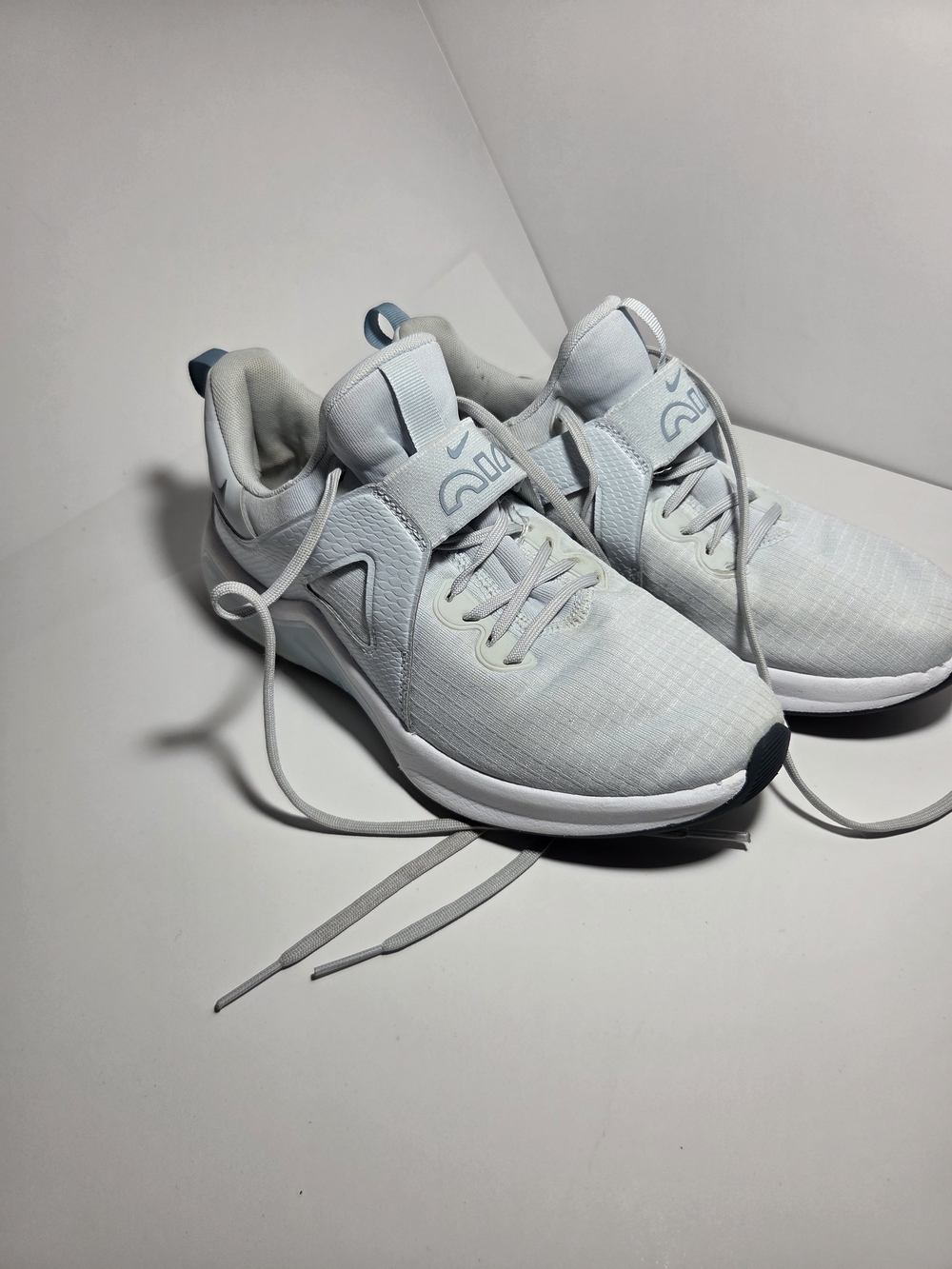 Nike Air Max Bella TR 5 Aura Worn Blue Training Shoes Women's Size 7 Flaw